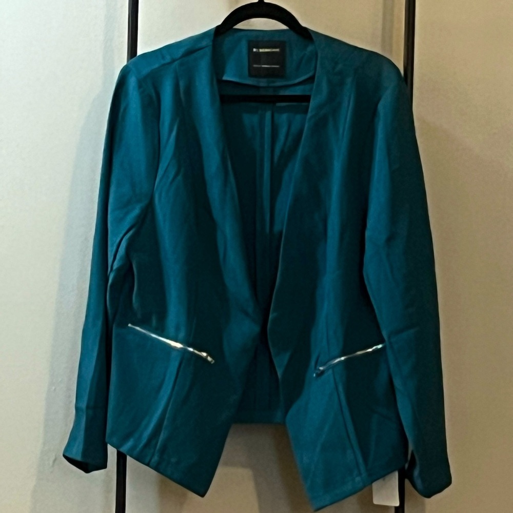 NWT BloomChic Teal Blazer with Zipper Pockets